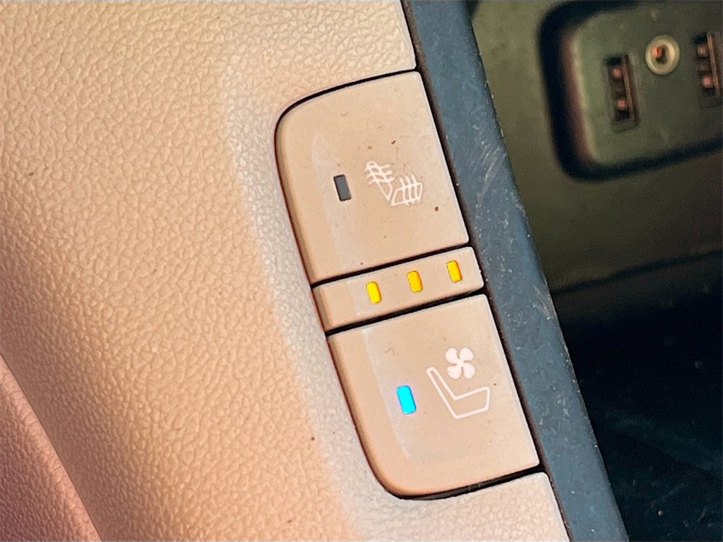 Used 2019 GMC Acadia Denali w/ Technology Package image 21