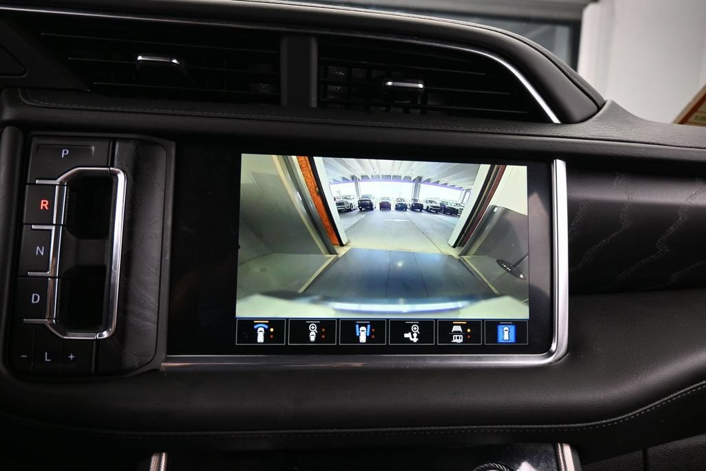 Used 2024 GMC Yukon XL Denali RWD image 26