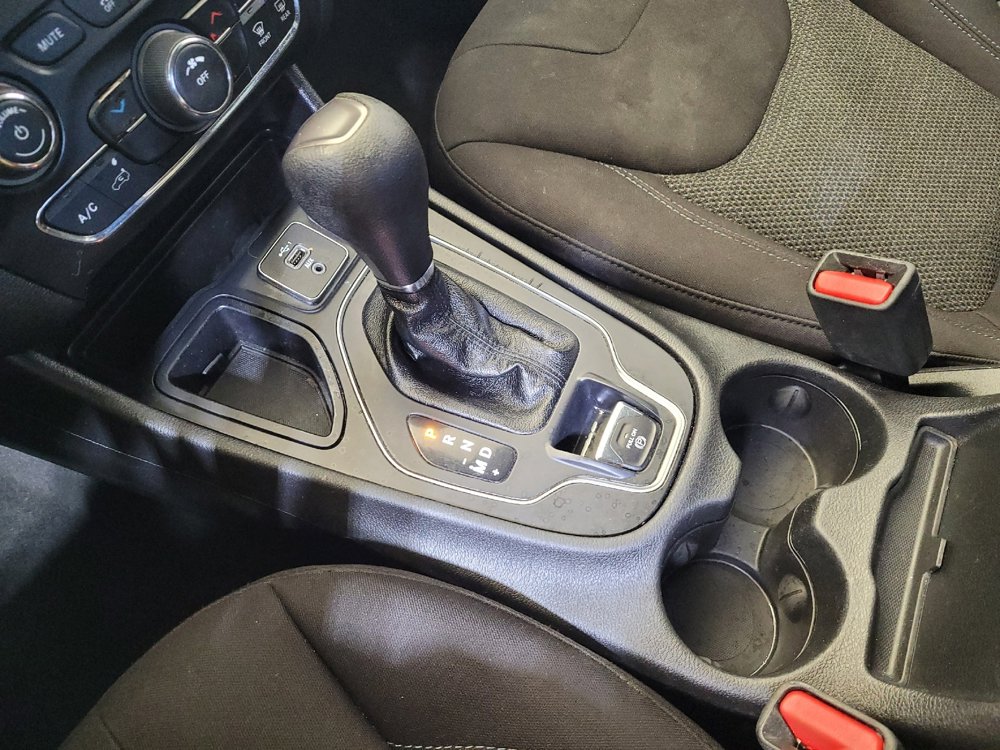 Used 2020 Jeep Cherokee Latitude image 26