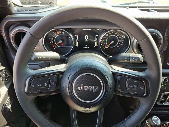 Used 2023 Jeep Wrangler Unlimited Sport AWD/4WD image 18