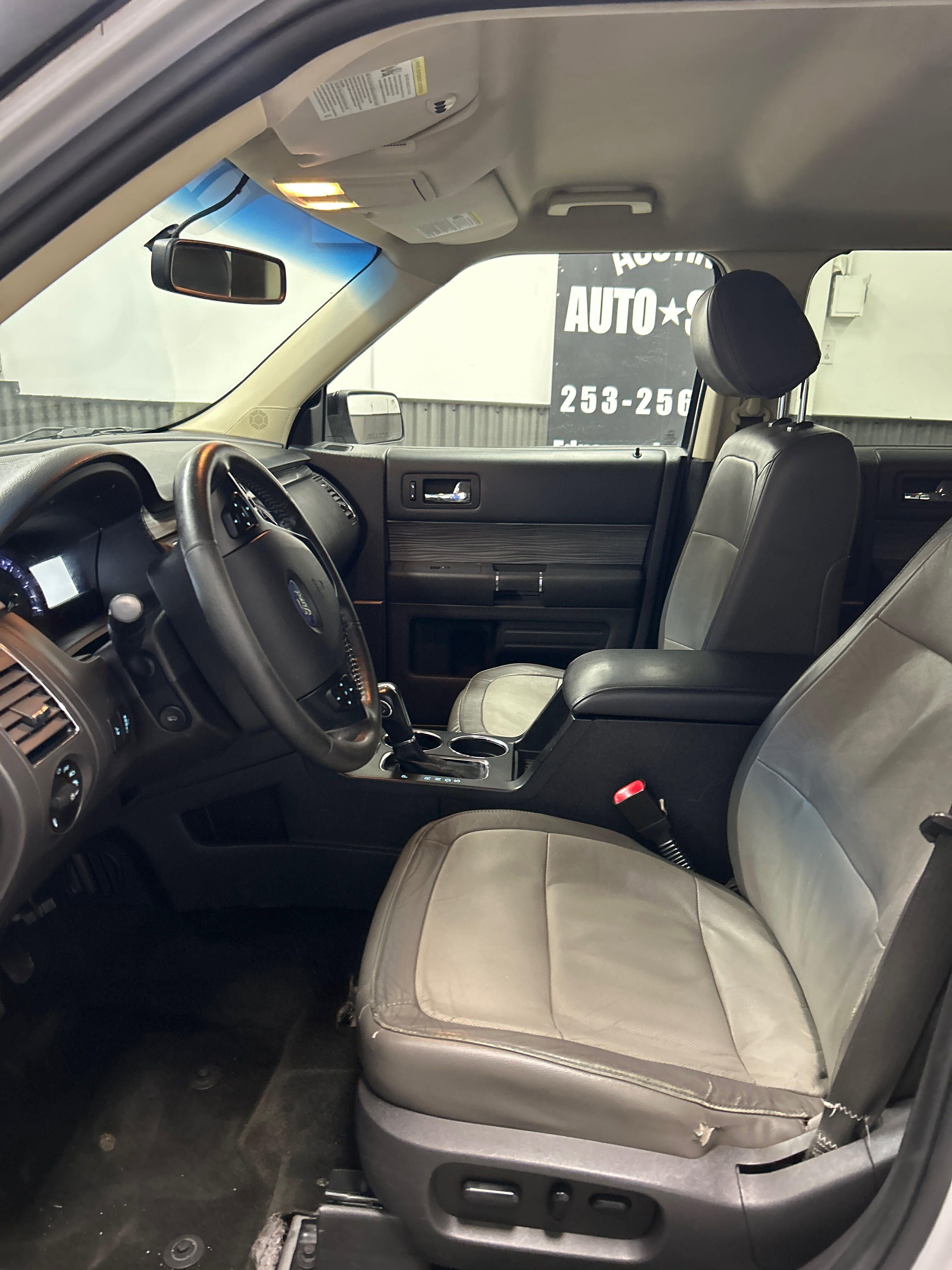 Used 2016 Ford Flex SEL w/ Equipment Group 202A FWD image 8