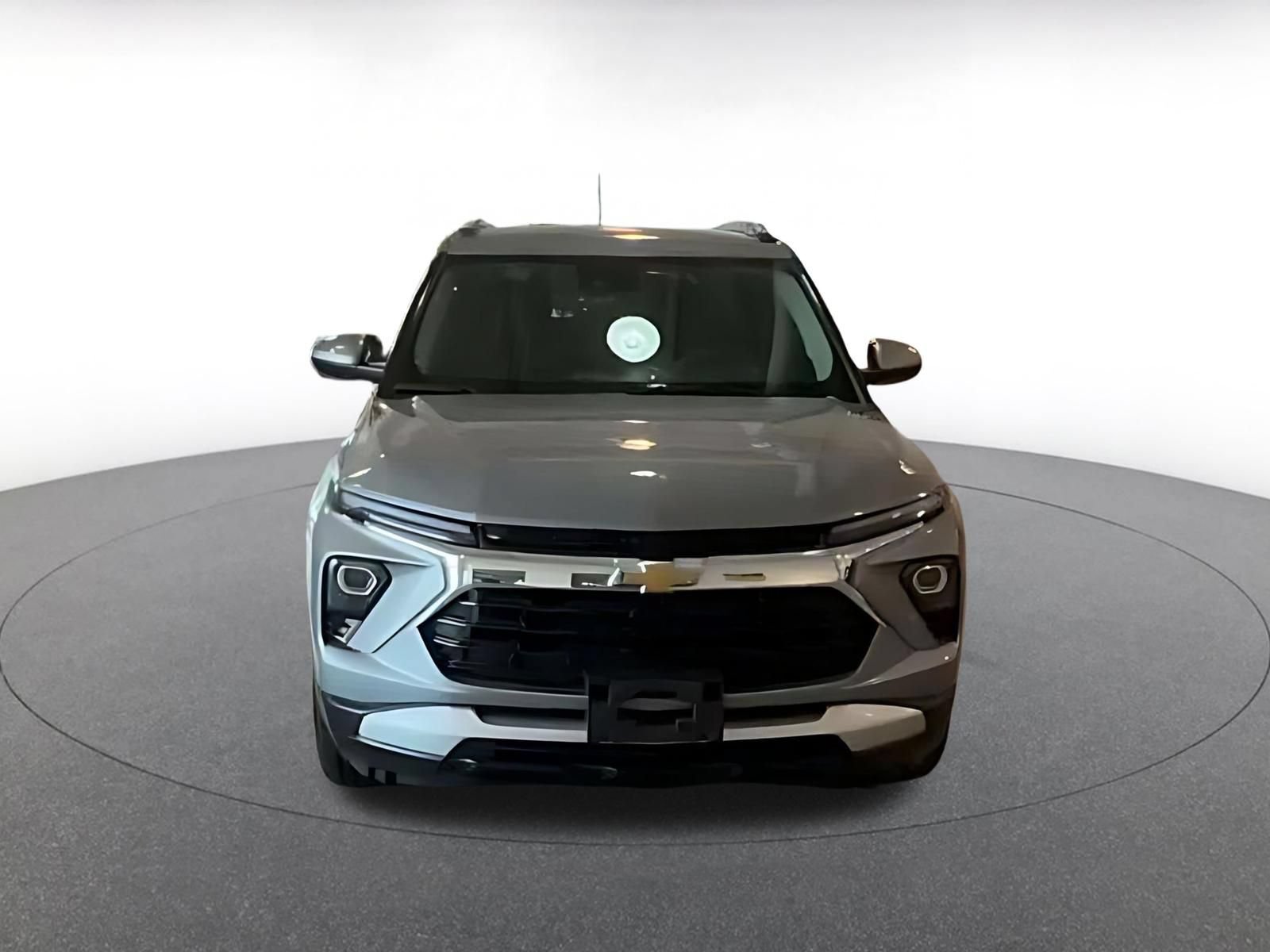 Used 2025 Chevrolet TrailBlazer LT FWD image 4