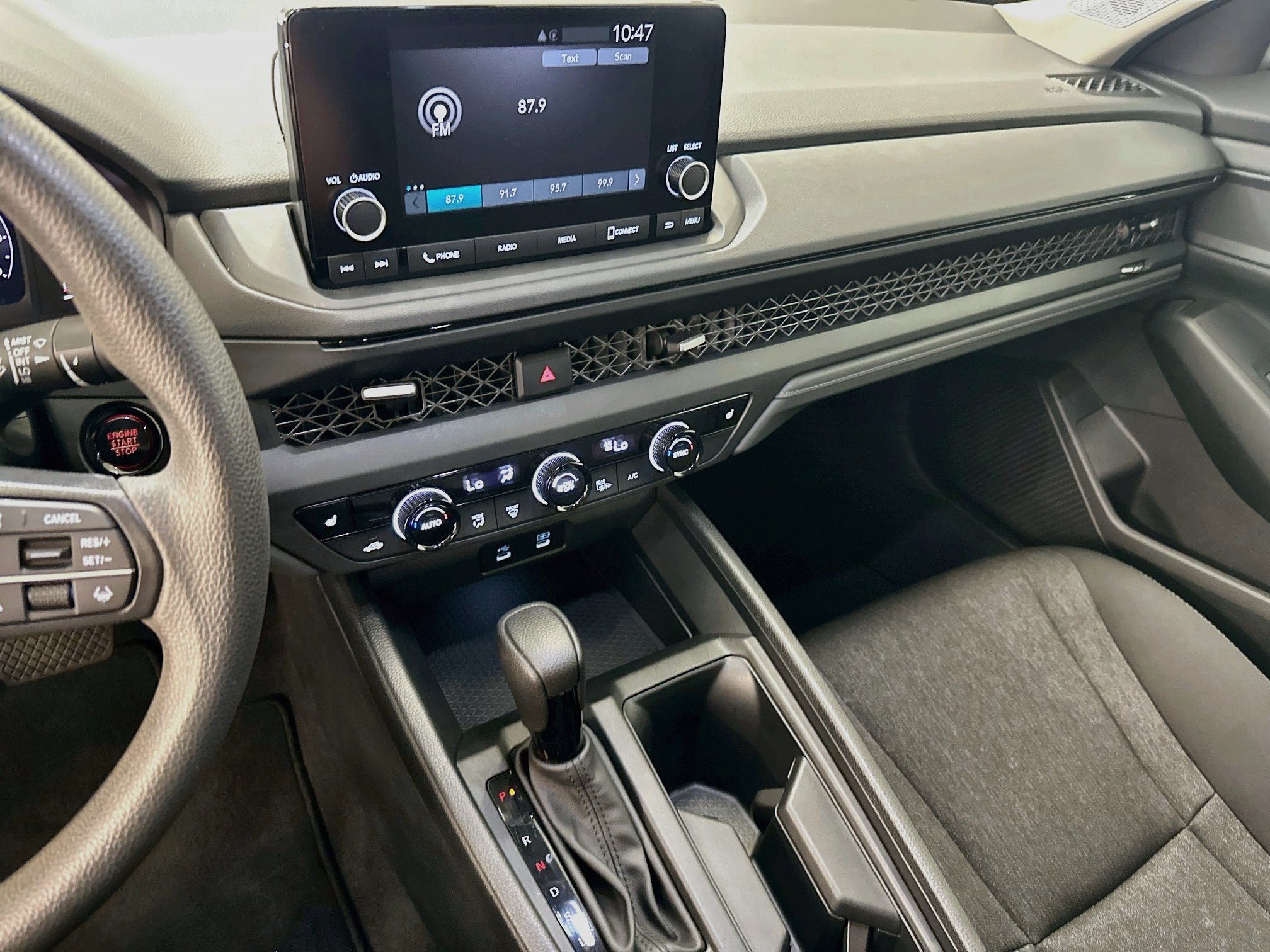 Used 2025 Honda Accord SE image 25