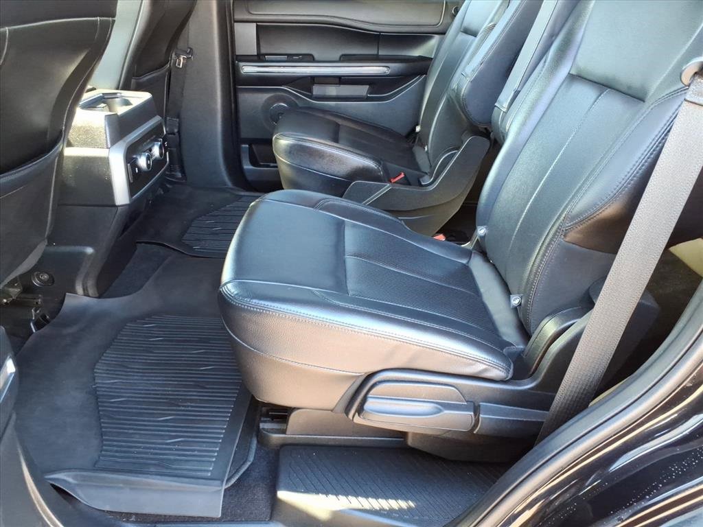Used 2021 Ford Expedition XLT image 13