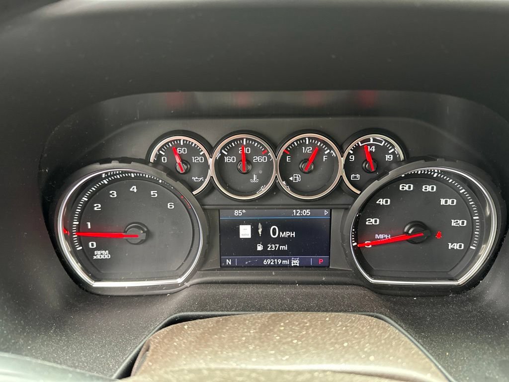 Used 2021 Chevrolet Tahoe Z71 w/ Rear Media and Nav Package AWD/4WD image 5