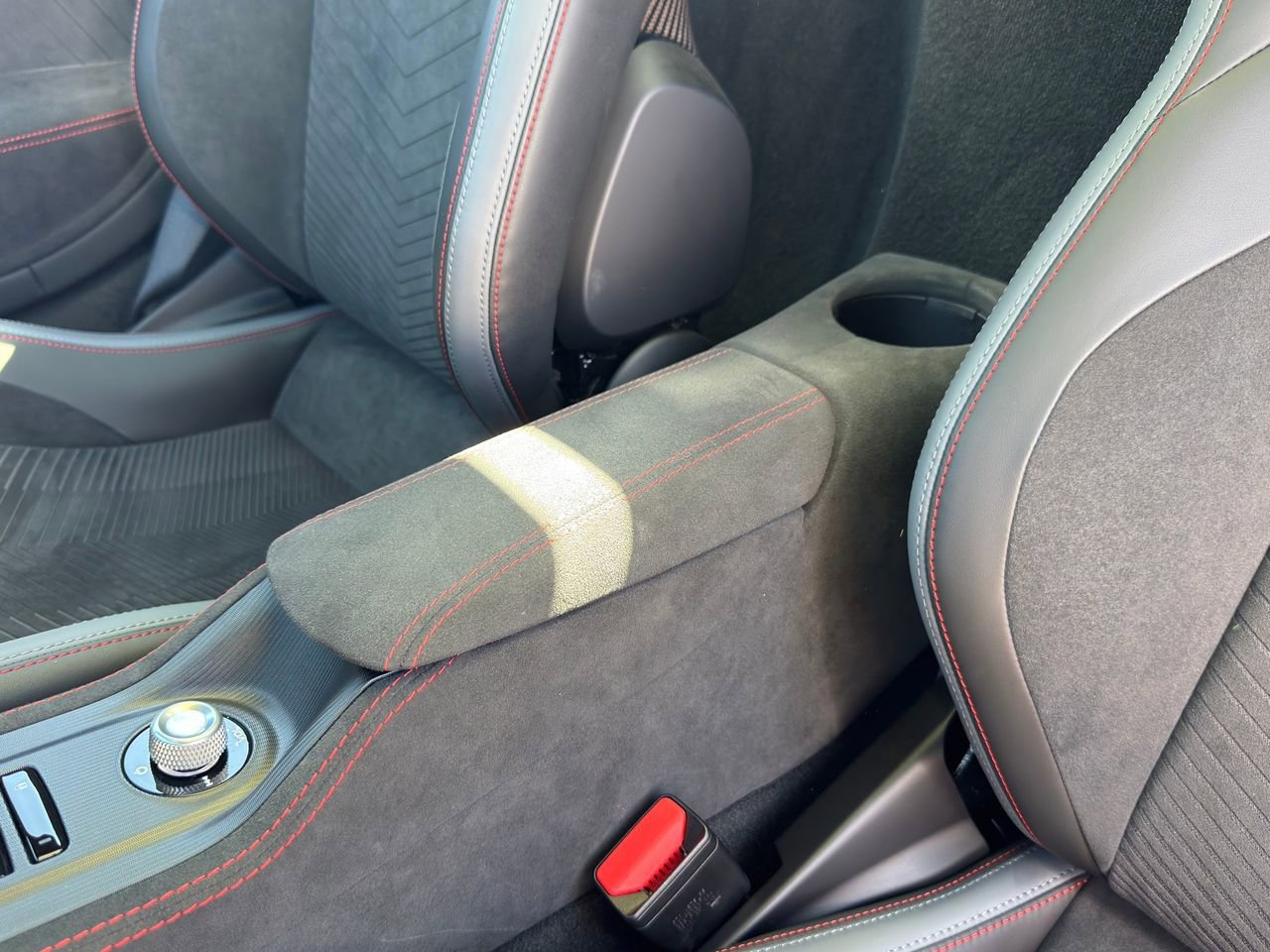 Used 2023 Maserati MC20 Spyder image 23