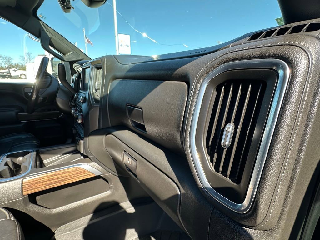 Used 2021 Chevrolet Silverado 3500 High Country image 9