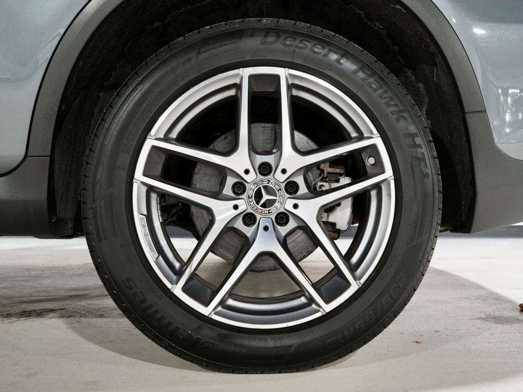 Used 2019 Mercedes-Benz GLC 300 image 32