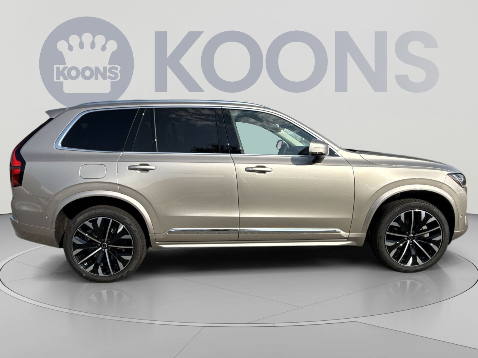 New 2026 Volvo XC90 B6 Plus w/ Protection Package Premier AWD/4WD image 8