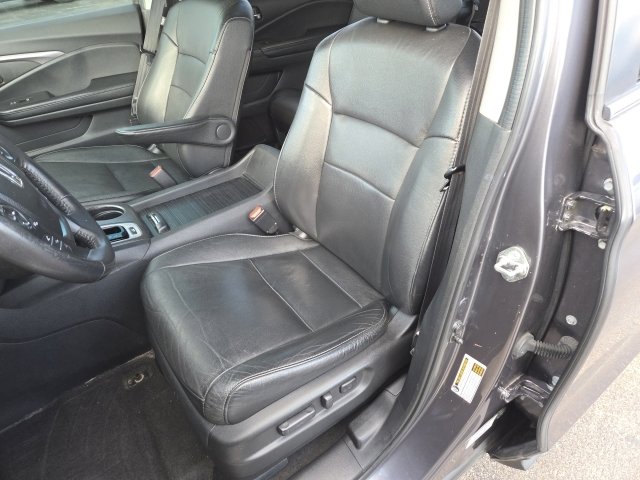 Used 2017 Honda Pilot EX-L image 16