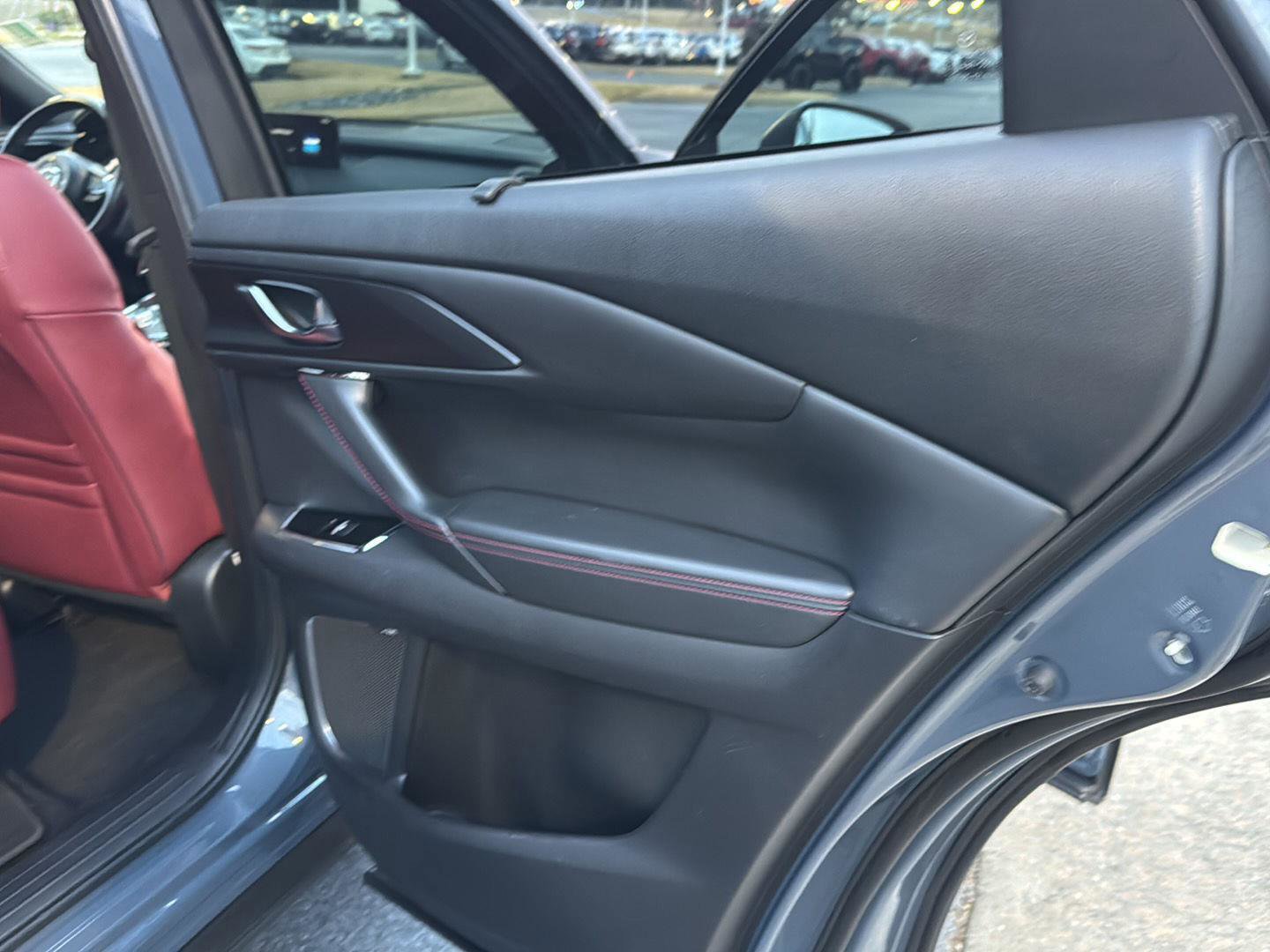 Used 2023 MAZDA CX-9 Carbon Edition image 13