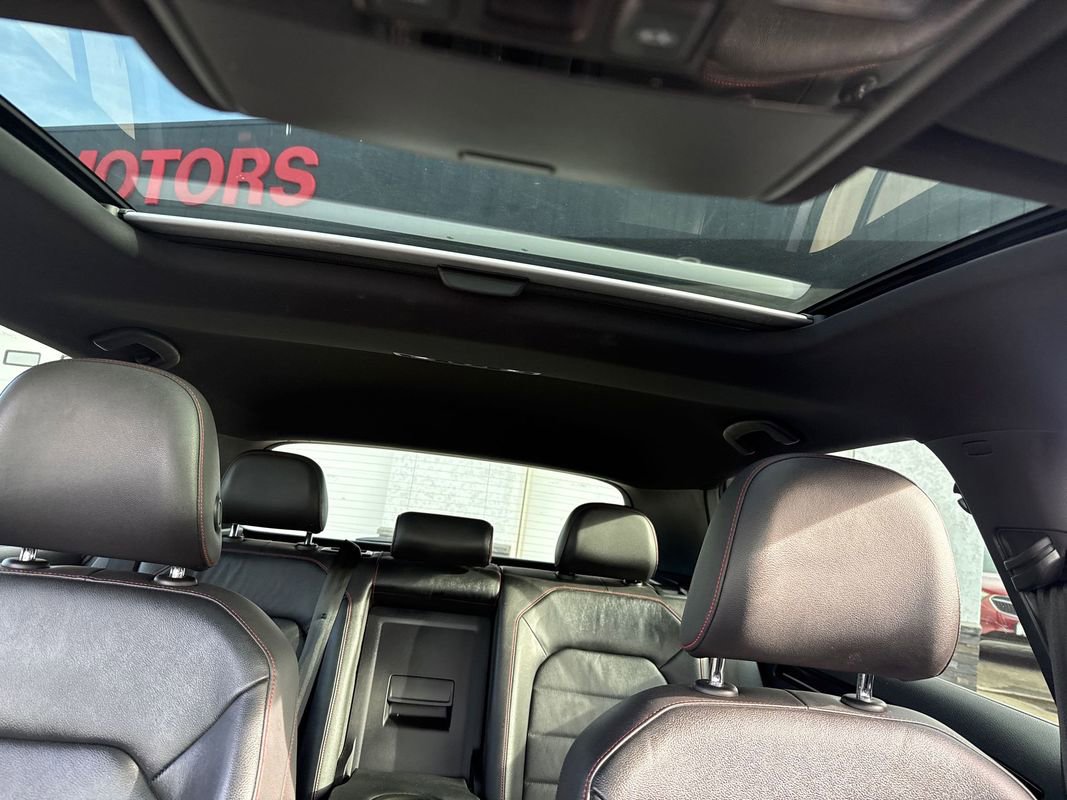 Used 2015 Volkswagen GTI SE FWD image 17