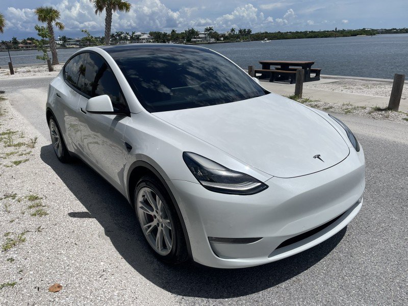 Used 2021 Tesla Model Y Long Range AWD/4WD image 30