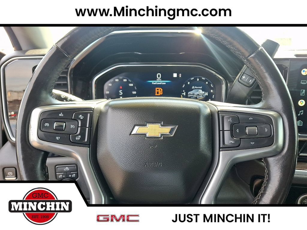 Used 2023 Chevrolet Suburban Premier AWD/4WD image 19