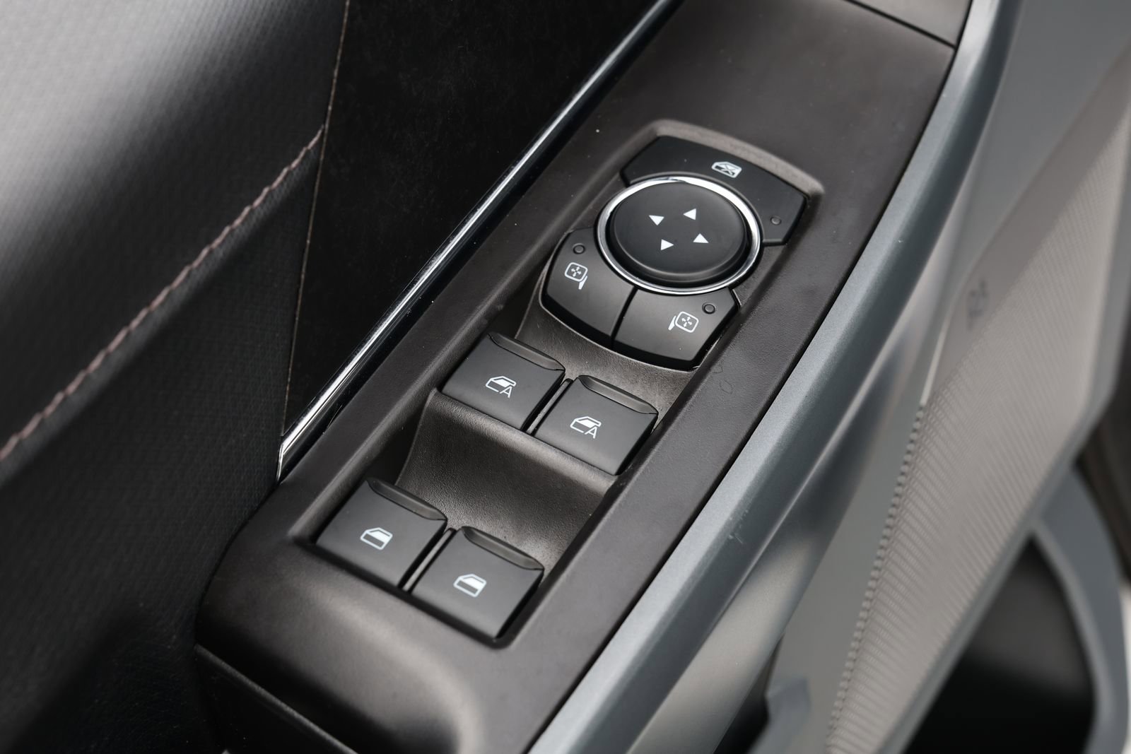 Used 2024 Ford F150 Lightning Flash image 28