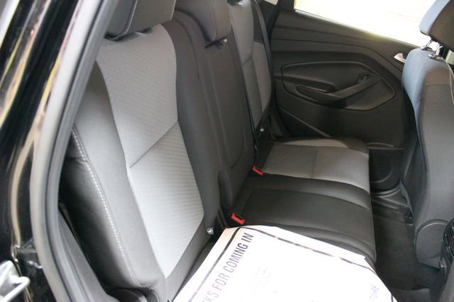 Used 2017 Ford Escape SE AWD/4WD image 9