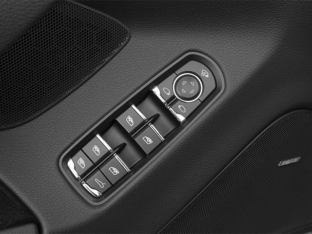 Used 2014 Porsche Panamera S RWD image 19