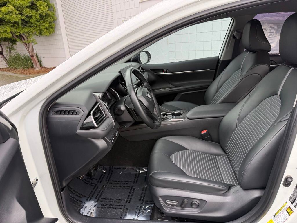 Used 2024 Toyota Camry SE image 15