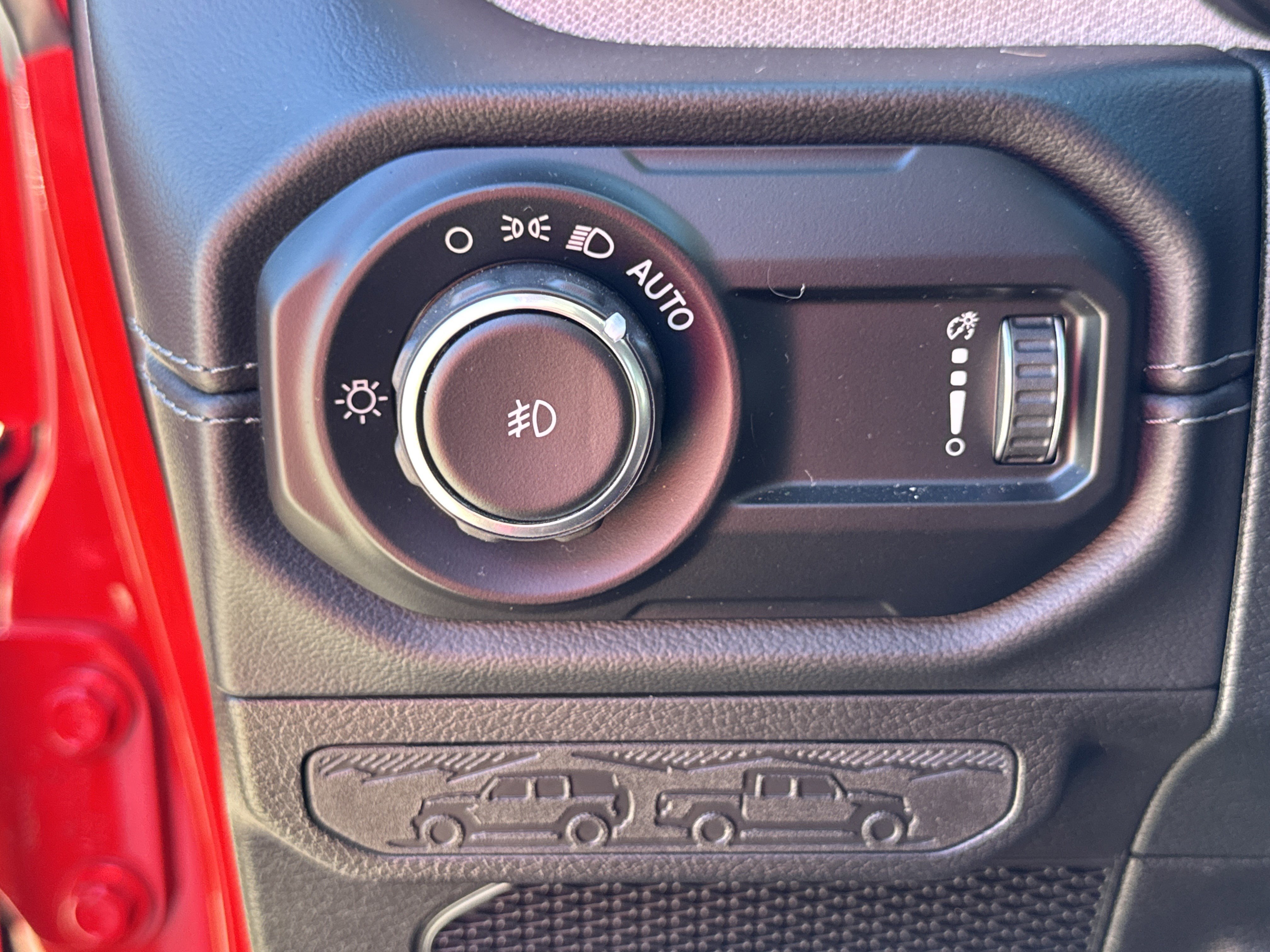 Used 2024 Jeep Wrangler Sahara w/ Technology Group image 25