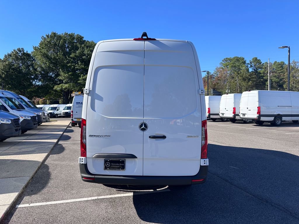 New 2026 Mercedes-Benz Sprinter 2500 image 9