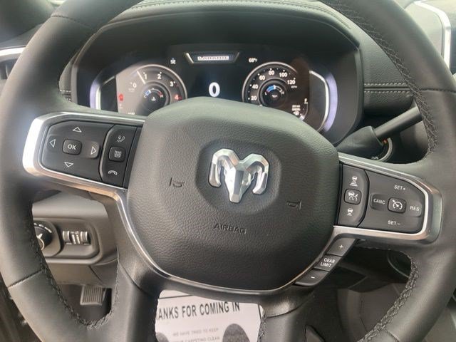 Used 2025 RAM 2500 Laramie AWD/4WD image 16