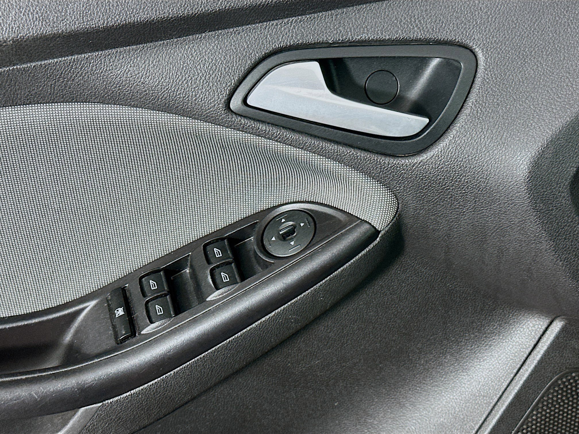 Used 2013 Ford Focus SE FWD image 15