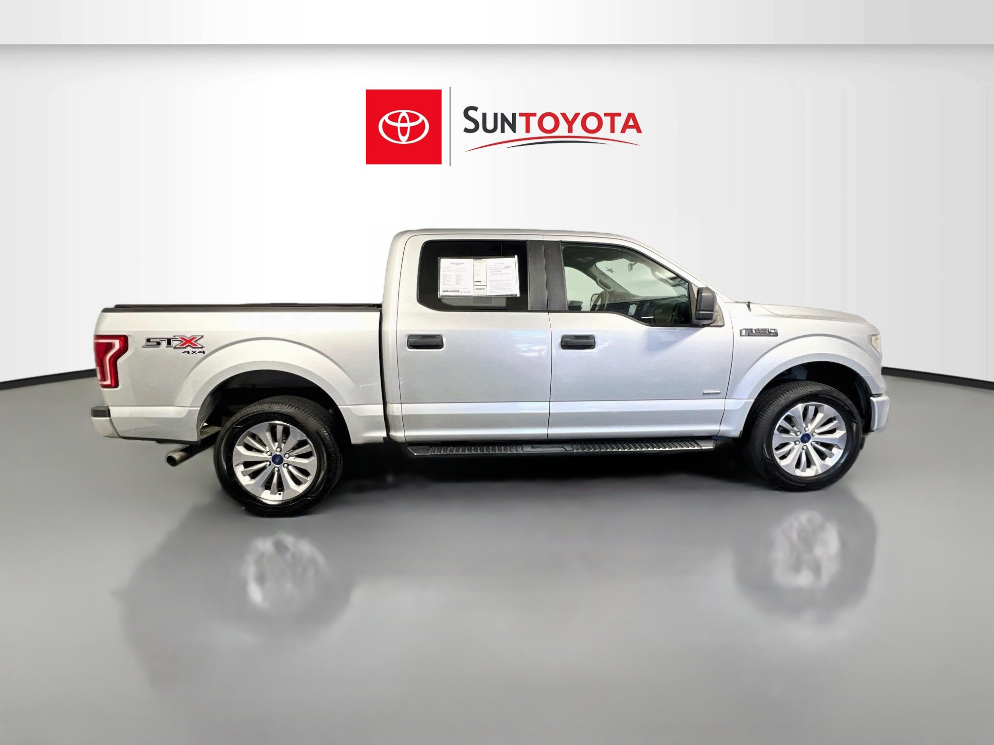 Used 2017 Ford F150 XL w/ Equipment Group 101A Mid AWD/4WD image 2