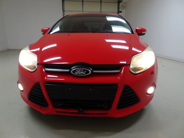 Used 2014 Ford Focus SE w/ SE Sport Package image 9