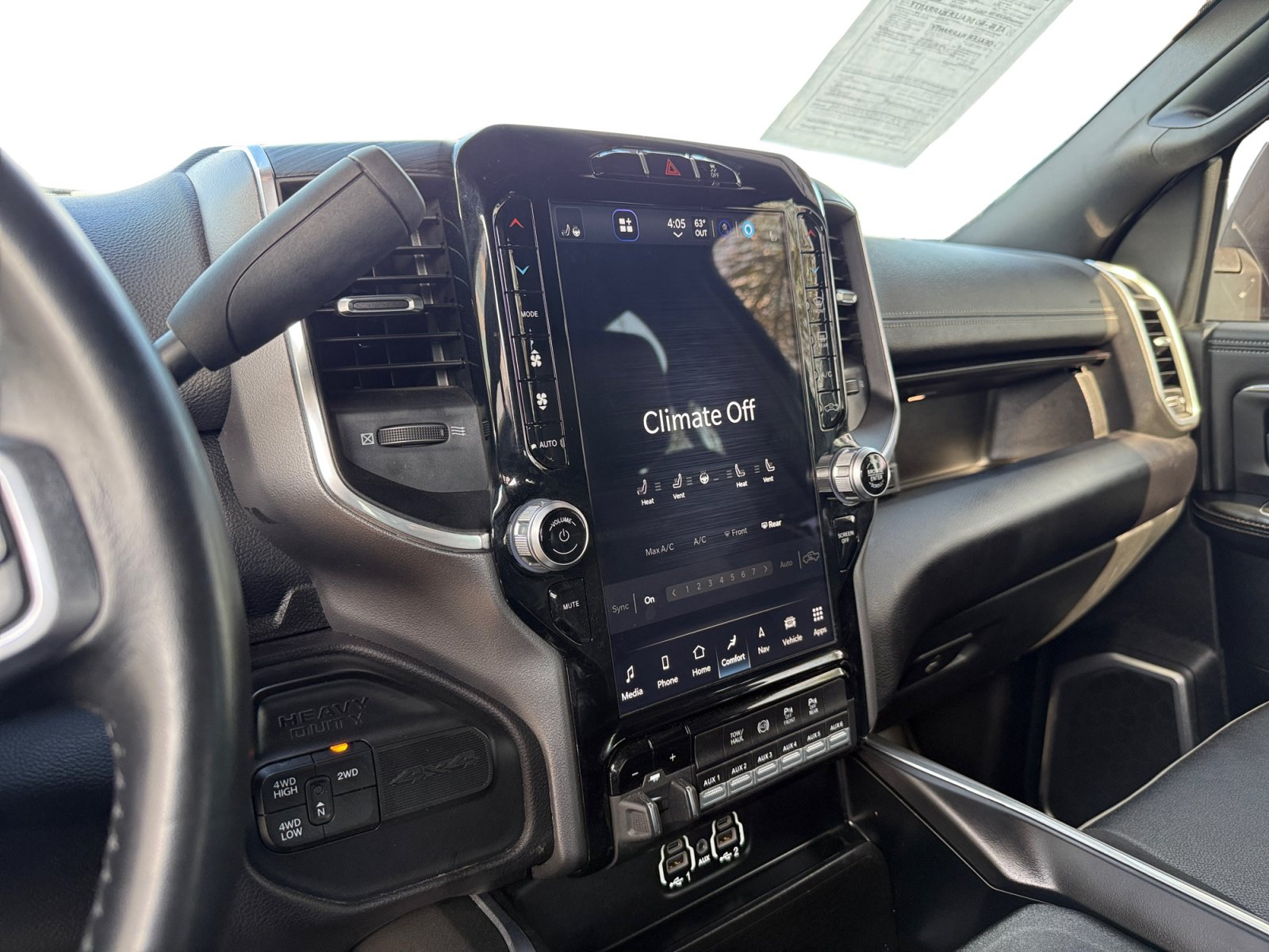 Used 2024 RAM 2500 Laramie w/ Night Edition AWD/4WD image 13