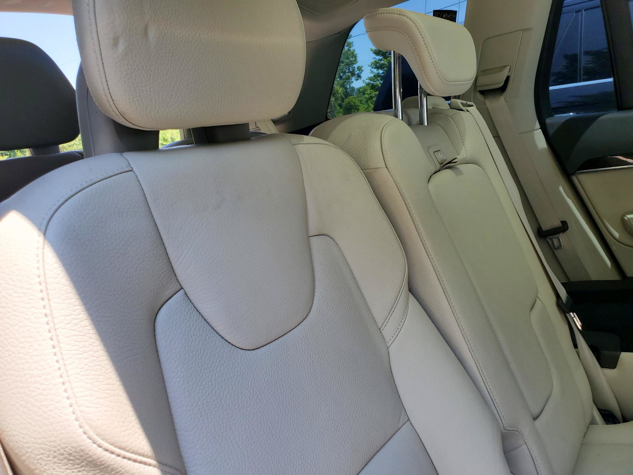 Used 2019 Volvo XC90 T6 Momentum w/ Advanced Package AWD/4WD image 28