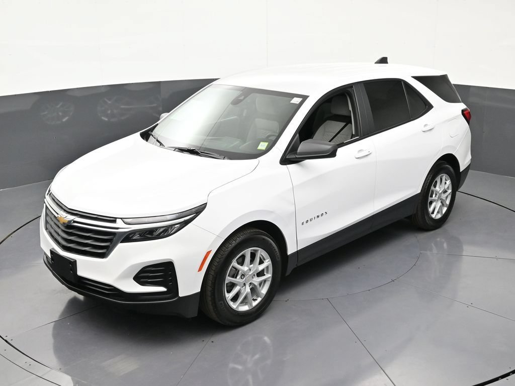 Used 2024 Chevrolet Equinox LS w/ LS Convenience Package FWD image 16