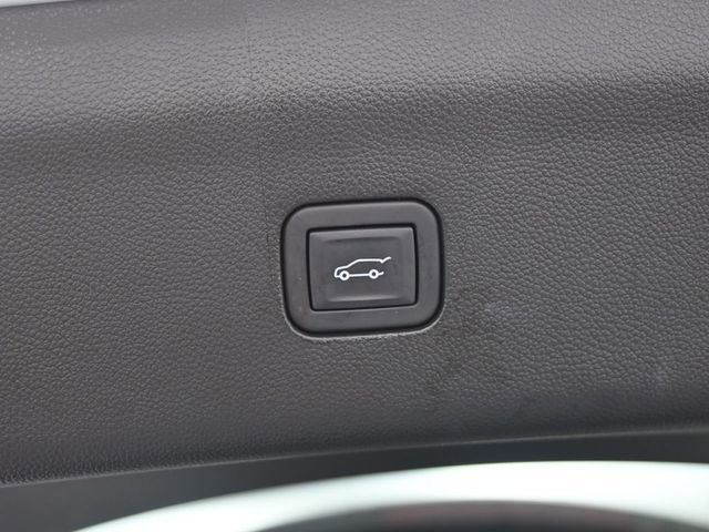 Used 2024 Buick Enclave Essence w/ Technology Package image 32