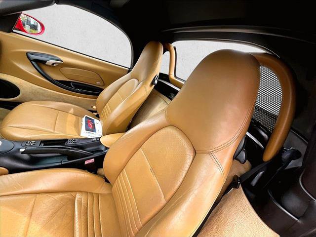 Used 2000 Porsche Boxster RWD image 25