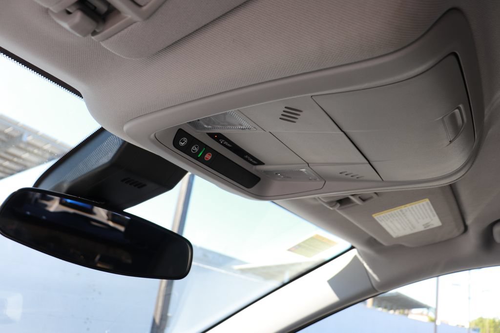 Used 2024 Chevrolet Equinox LT FWD image 25