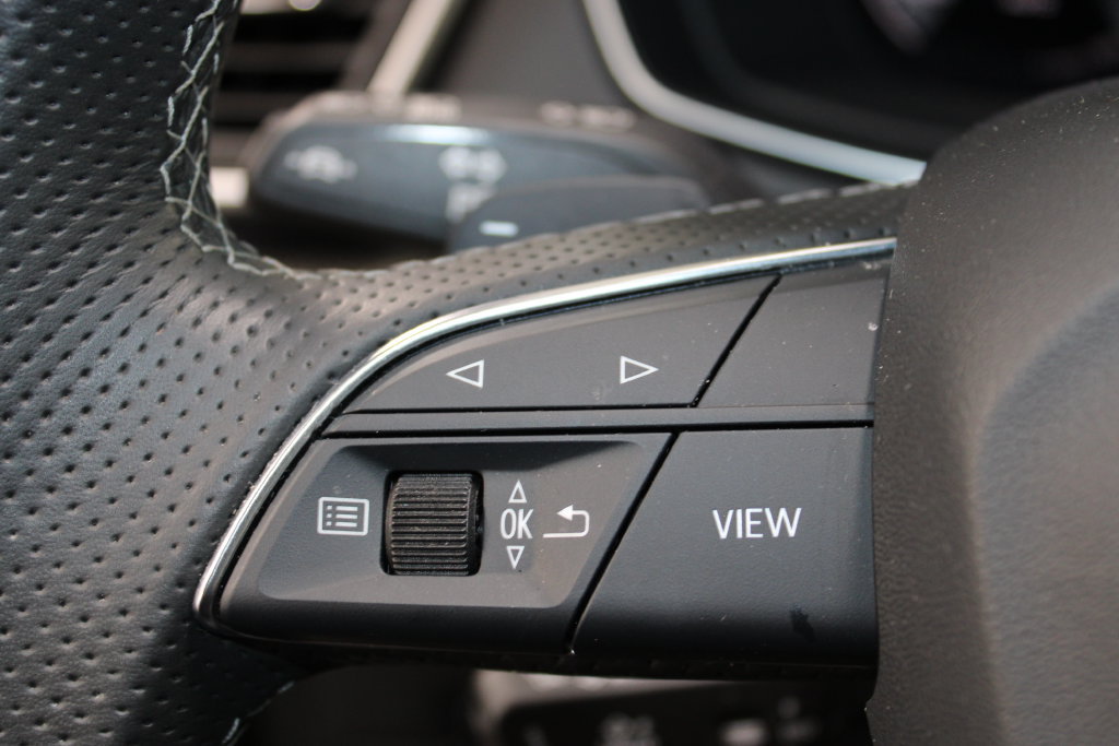 Used 2024 Audi SQ5 Prestige w/ Prestige Package AWD/4WD image 18