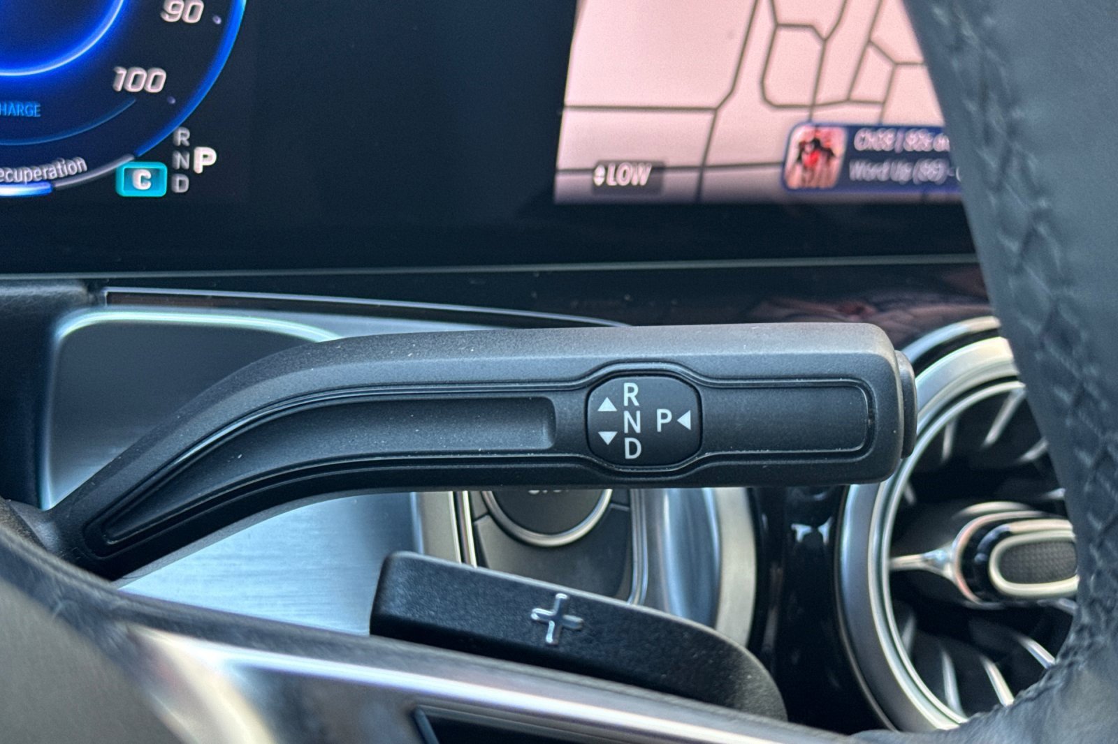 Used 2024 Mercedes-Benz EQB 250+ image 27