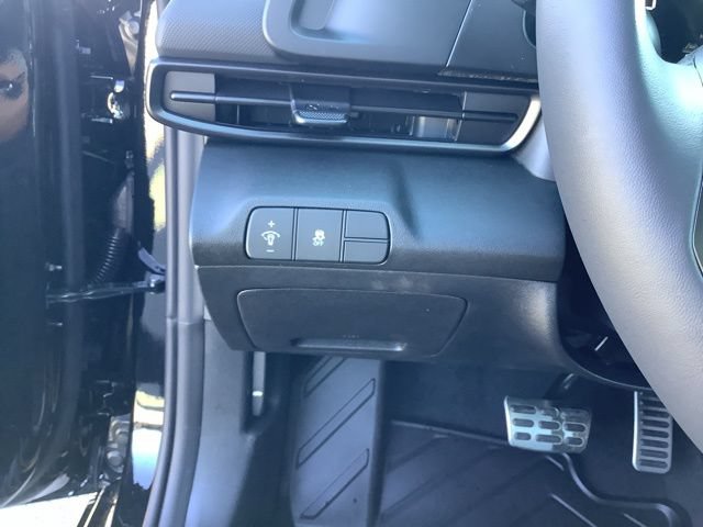 New 2026 Hyundai Elantra Sport FWD image 25