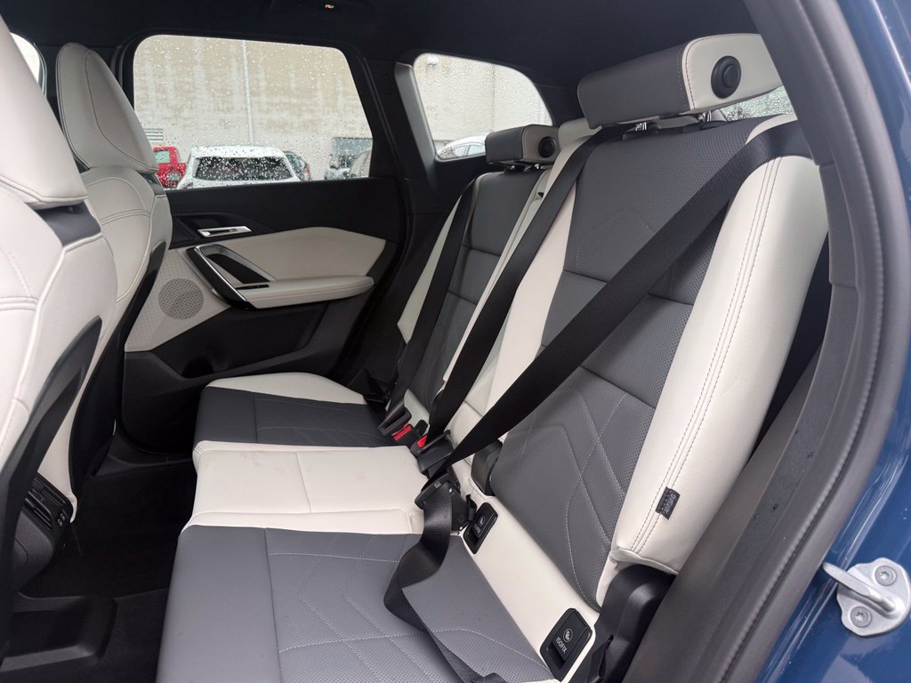 Used 2026 BMW X1 xDrive28i AWD/4WD image 13