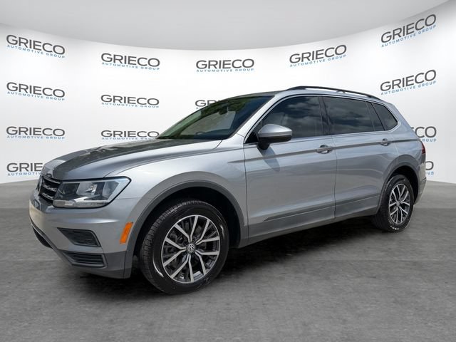 Used 2019 Volkswagen Tiguan SE w/ Panoramic Sunroof Package FWD image 3