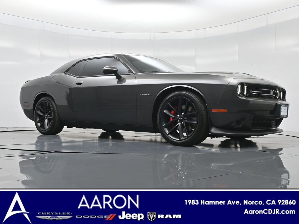 Used 2022 Dodge Challenger R/T w/ Performance Handling Group image 2