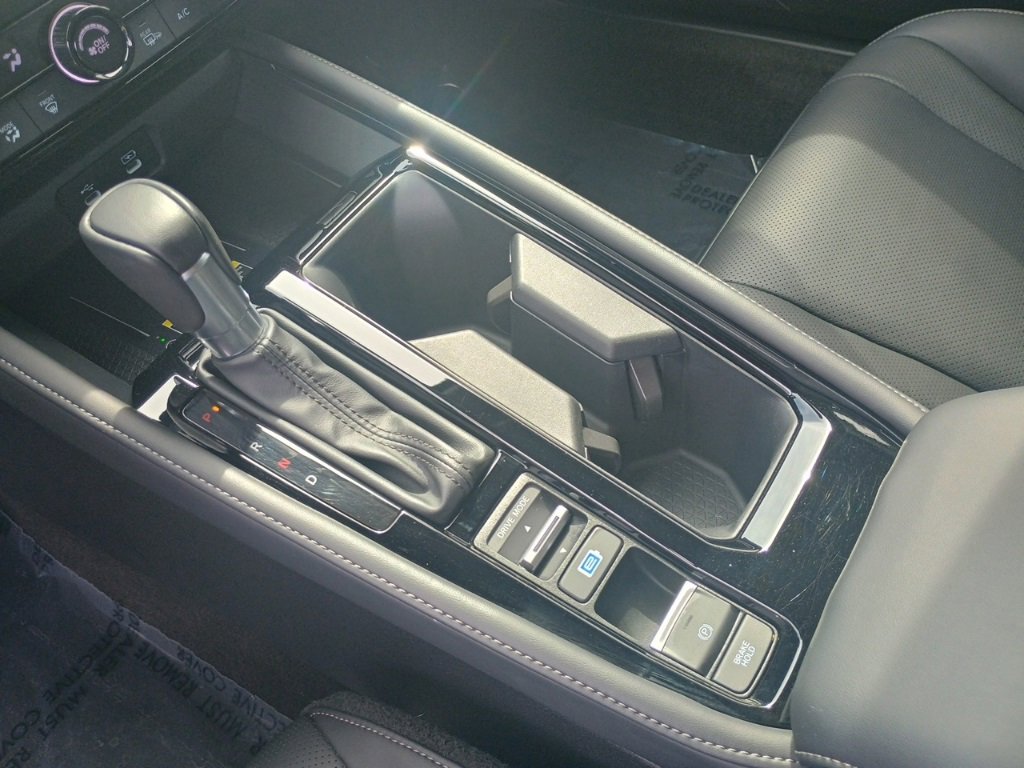 Used 2023 Honda Accord Touring image 32