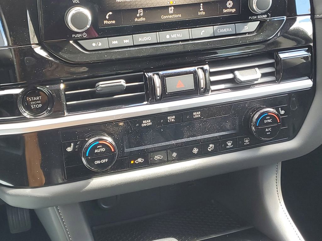 New 2025 Nissan Pathfinder SV image 22