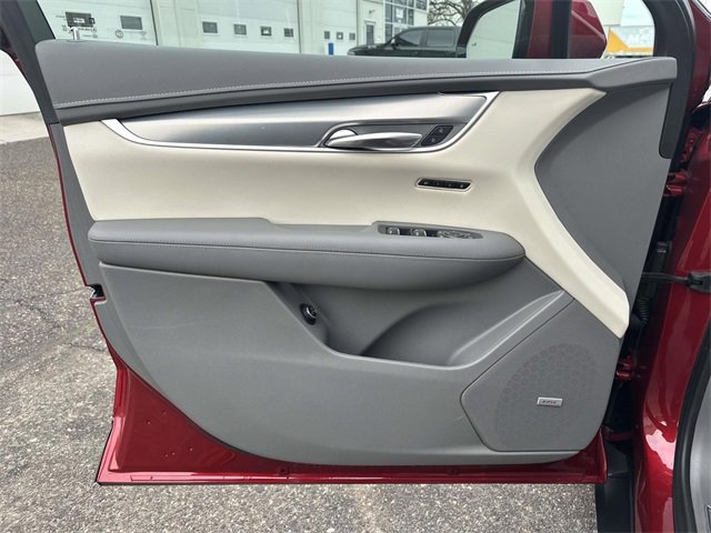 Certified 2022 Cadillac XT5 Premium Luxury image 17