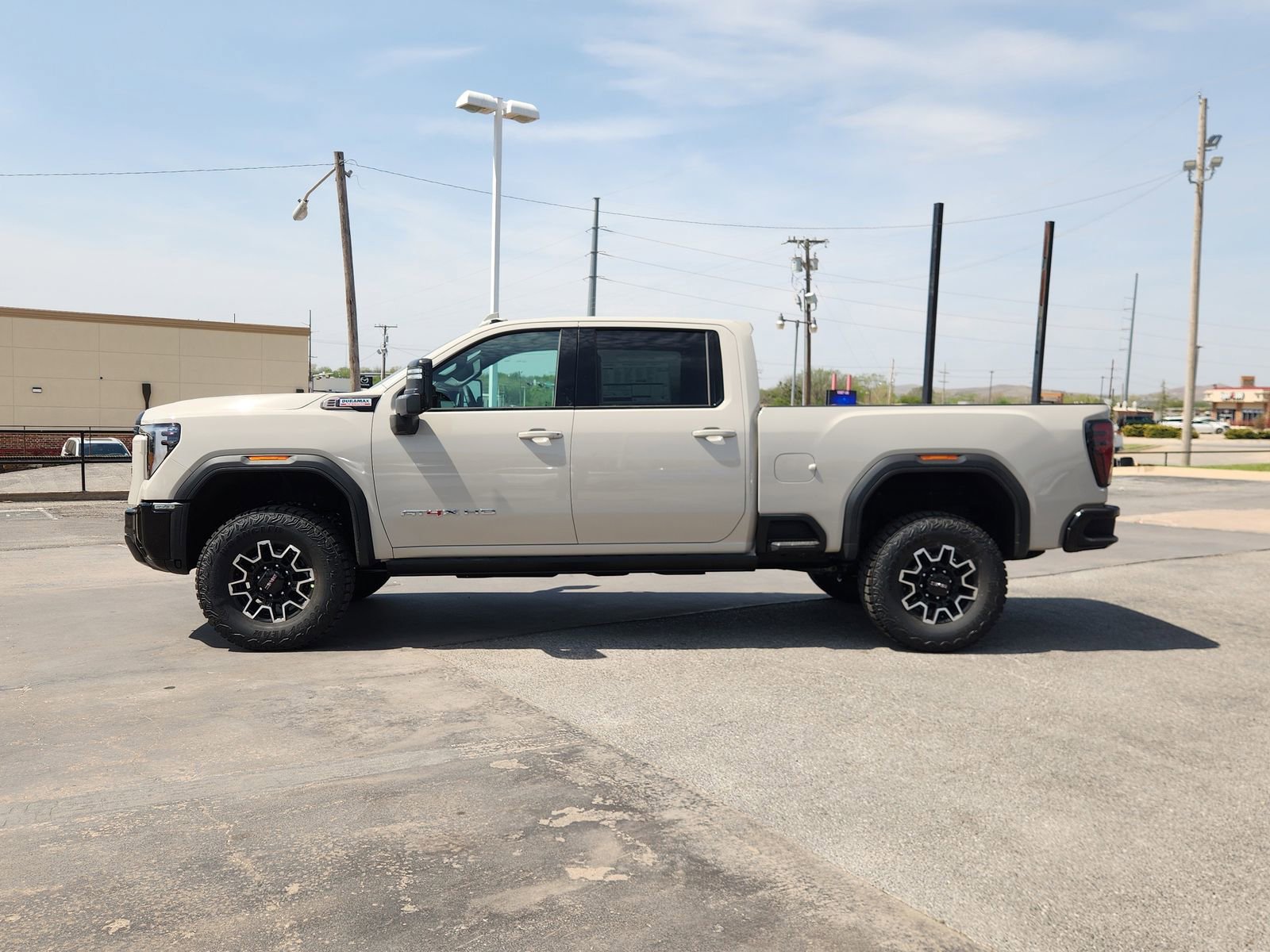 New 2026 GMC Sierra 2500 AT4X image 3