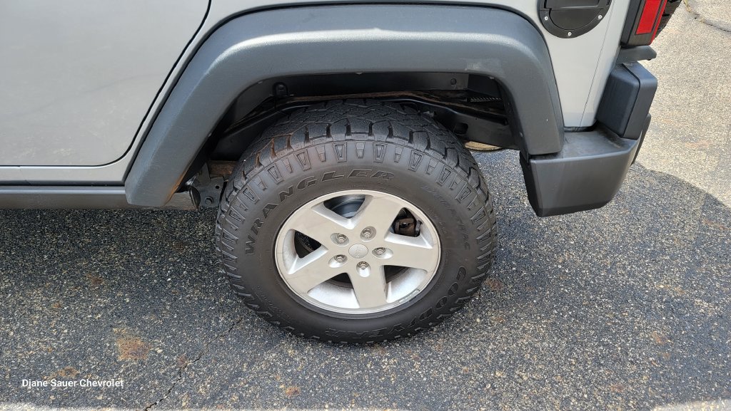 Used 2016 Jeep Wrangler Unlimited Sport w/ Quick Order Package 24S AWD/4WD image 8