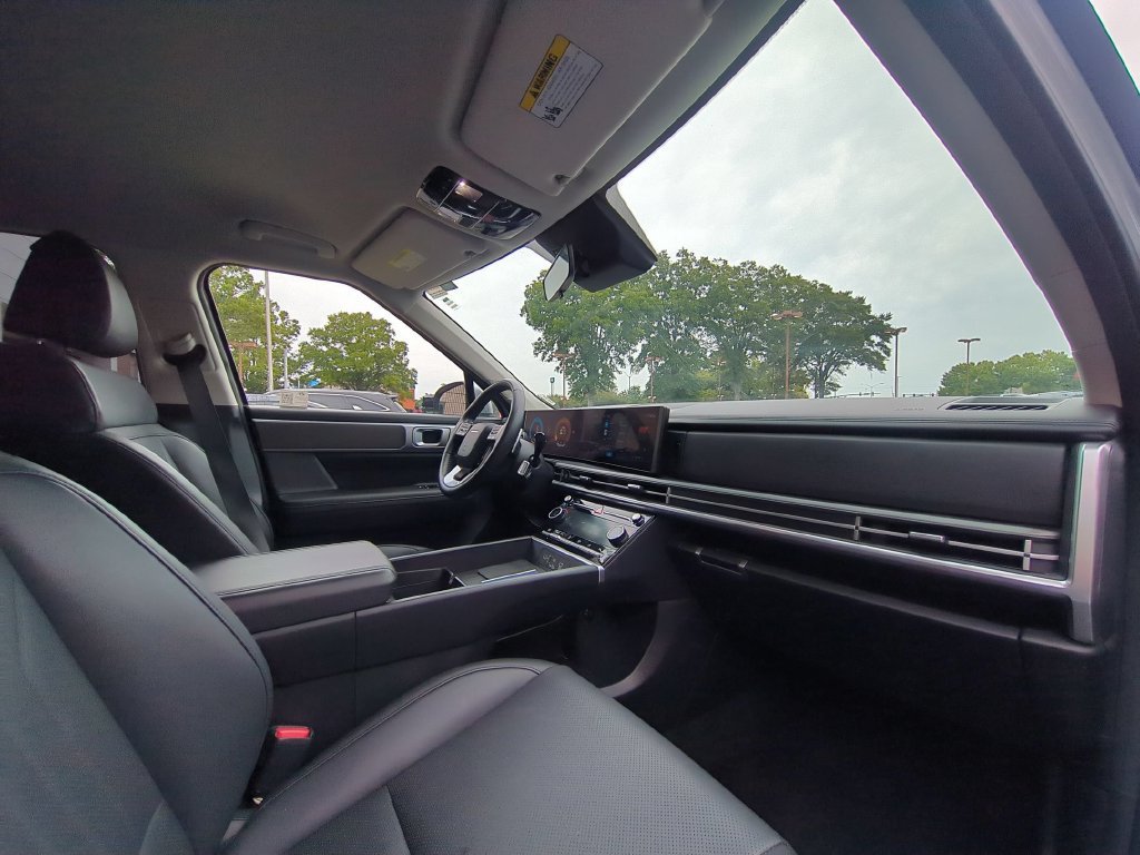 Used 2026 Hyundai Santa Fe SEL FWD image 31