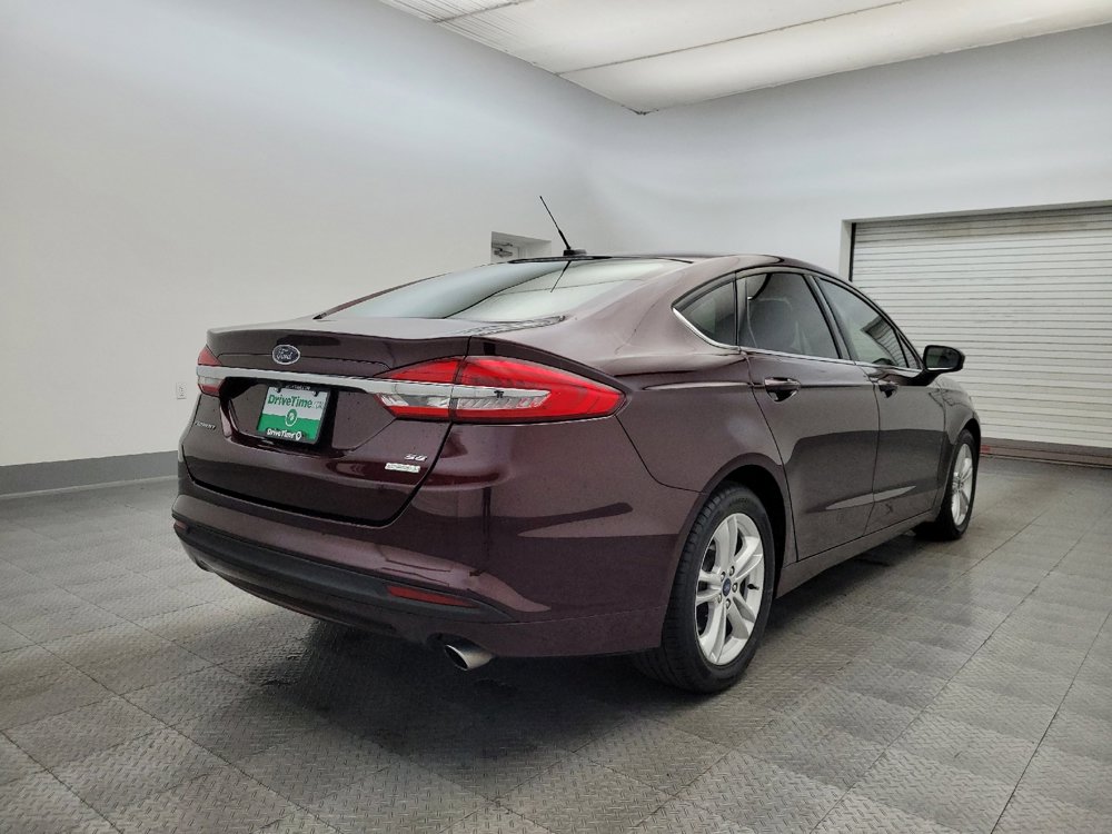 Used 2018 Ford Fusion SE w/ Fusion SE Technology Package image 9
