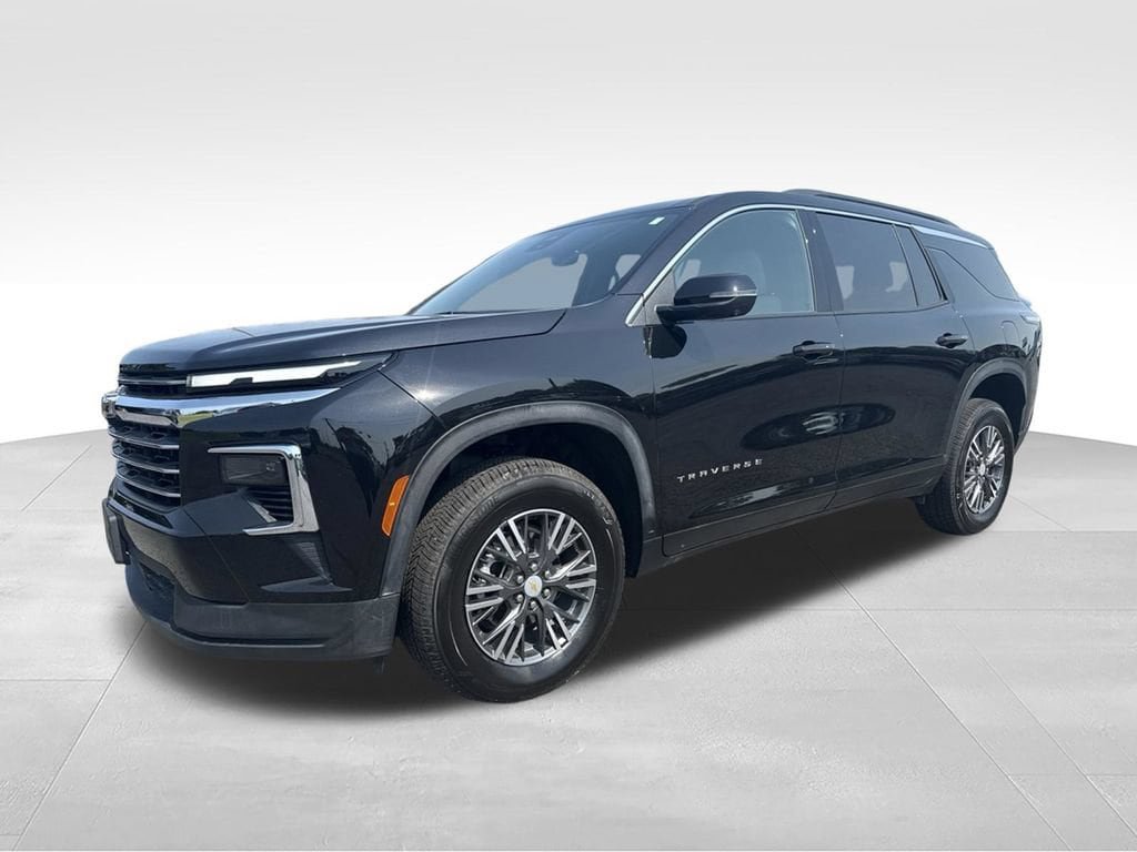 Used 2026 Chevrolet Traverse LT w/ Driver Confidence Package AWD/4WD image 5