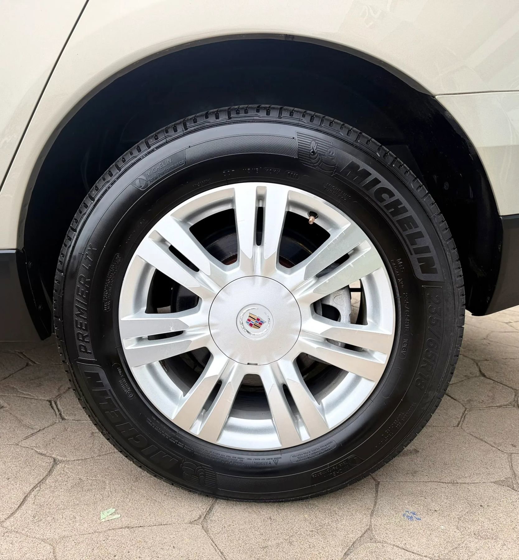 Used 2012 Cadillac SRX Luxury AWD/4WD image 57