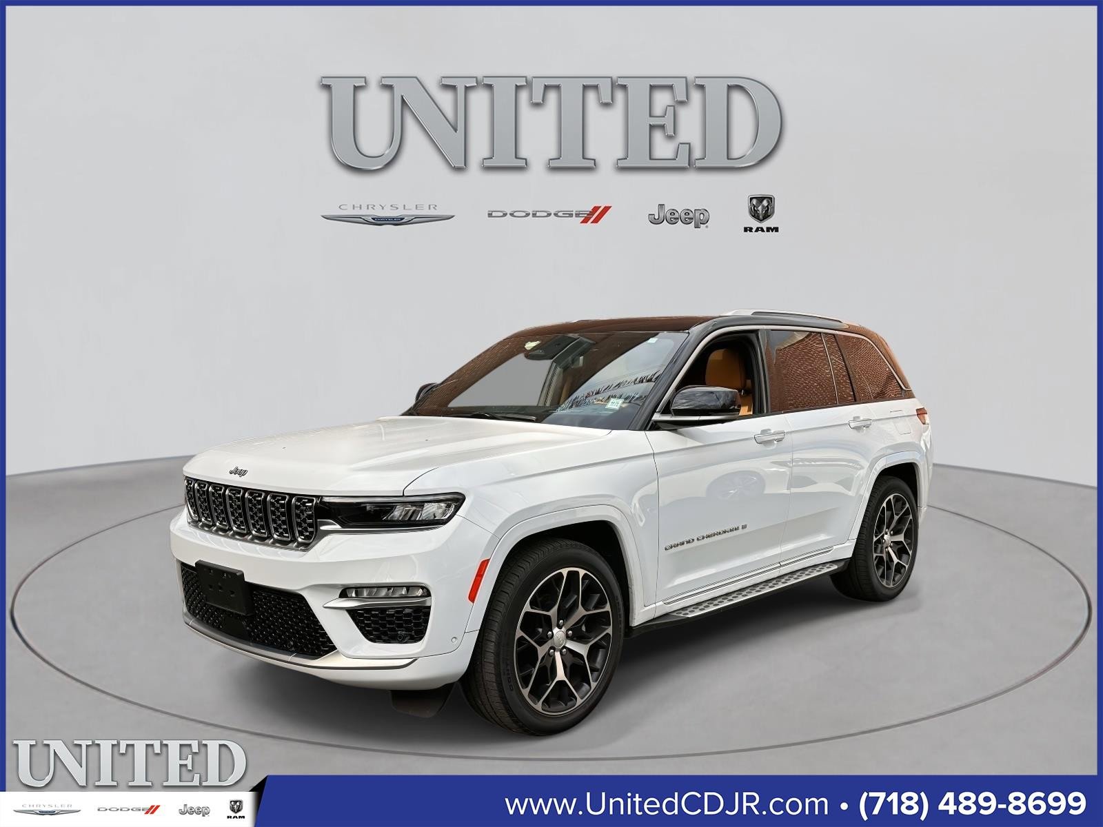 Used 2022 Jeep Grand Cherokee Summit image 3